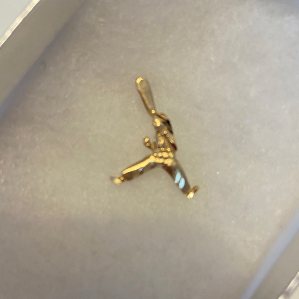Real 14KT YELLOW / Woman’s/ Karate Charm